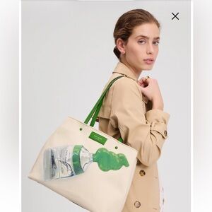Kate Spade Squeeze Tote - like New